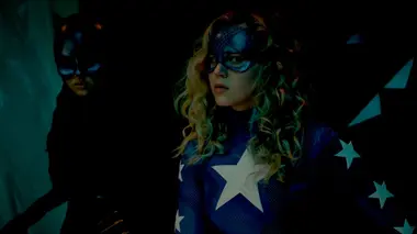Stargirl S02E03 Cours d'été : Chapitre 3