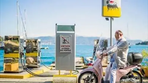 Stations-service superstars S01E08