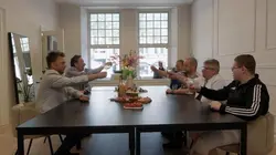 Steenrijk, Straatarm S09E06 België en Deventer