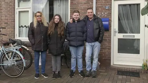 Steenrijk, Straatarm S04E09