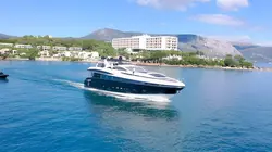 Steenrijk, Straatarm