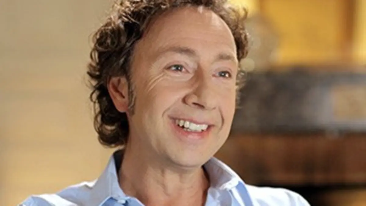 Stéphane Bern : Ma vie est une fête, un tourbillon