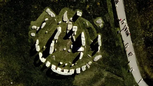 Stonehenge redévoilé E01