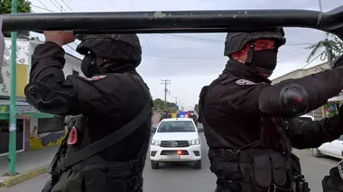 Stop! Border Control