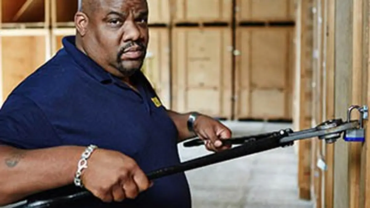 Storage Hunters, la guerre des enchères S01E06 La musique adoucit les moeurs
