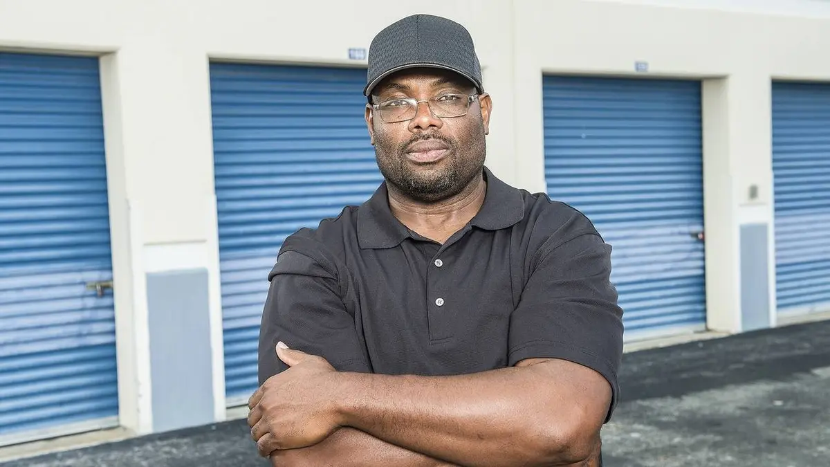 Storage wars : enchères à Miami S01E08 Plongée dans la mousse