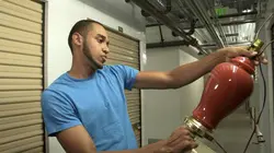 Storage Wars : enchères surprises Une enchère à rendre chèvre