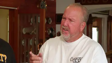 Storage Wars : enchères surprises Le capitaine Darell et son matelot