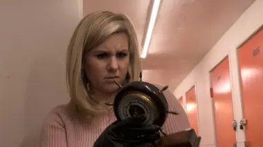 Storage Wars : enchères surprises Une demi-vague pour Kenny