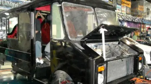 Street Customs S02E07 L'ultime camion à tacos