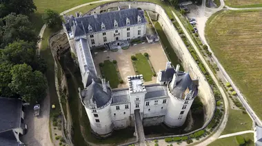 Le château de Brézé