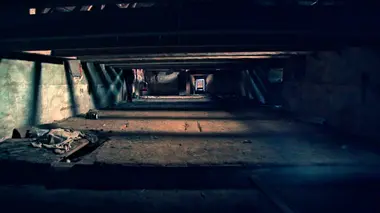 Les couloirs hantés de Houska Castle
