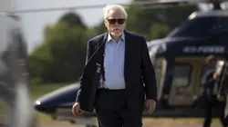 Succession  S03E01 Sécession