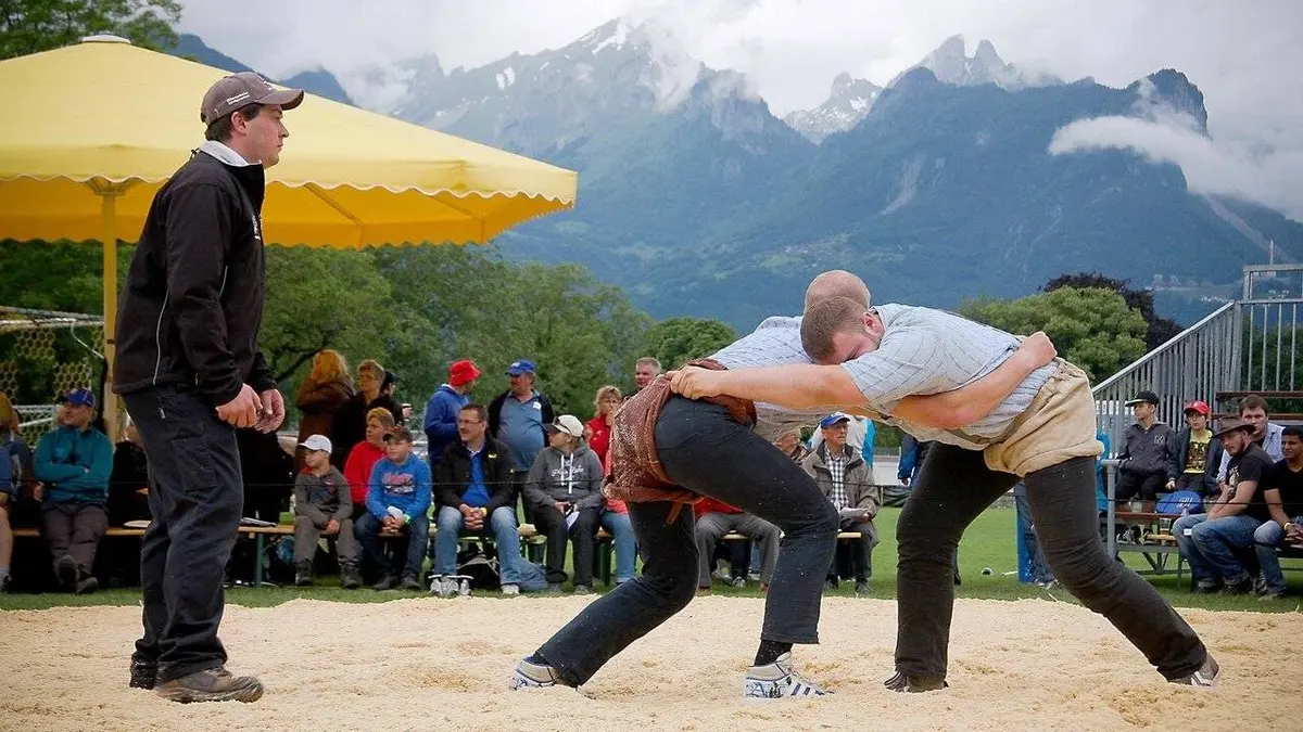 Suisse, les lutteurs portent la culotte