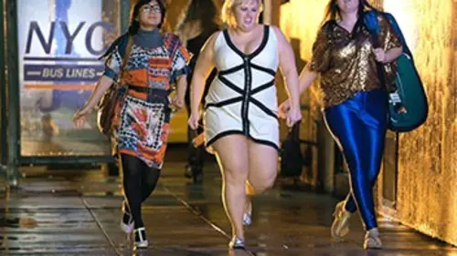 Super Fun Night S01E01 Duel au piano bar