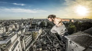 Super-héros, la face cachée Yoann Leroux, le maître des toits