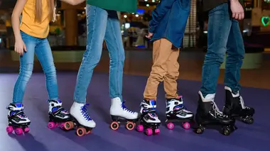 Super Nanny Super Nanny vient en aide à une famille de champions de patinage