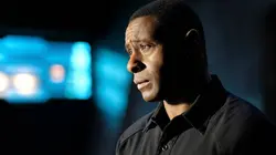 Supergirl S03E15 L'élève devient le maître