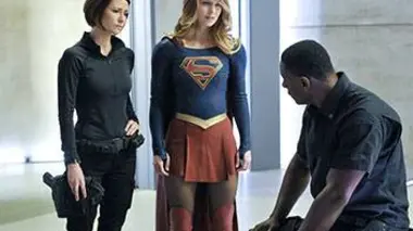 Supergirl S01E11 Les visiteurs
