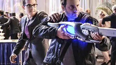Supergirl S02E05 A armes inégales