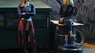 Supergirl S02E21 La grande invasion