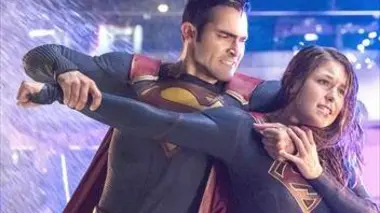 Supergirl S02E22 Le sens du devoir