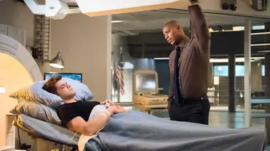 Supergirl S03E16 Les deux esprits