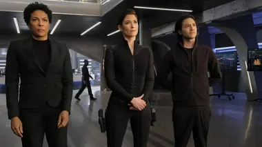 Supergirl S04E17 Mystérieuse Ève