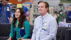 Superstore  S02E10 Objets trouvés