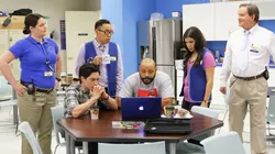 Superstore S01E06 Le client mystère
