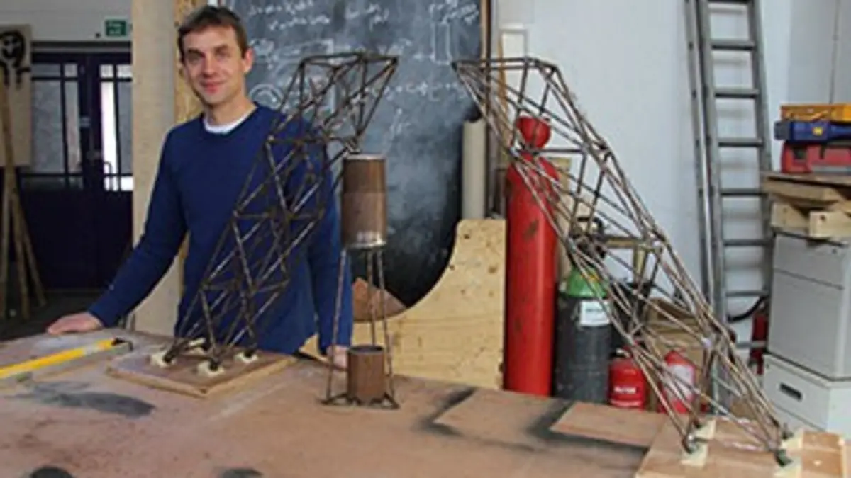 Superstructures-Evolution S03E05 De la tour Eiffel à la tour Guangzhou / Les plus hautes tours du monde