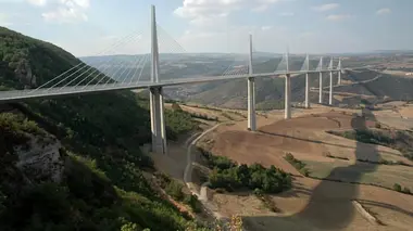 Superstructures Le viaduc de Millau