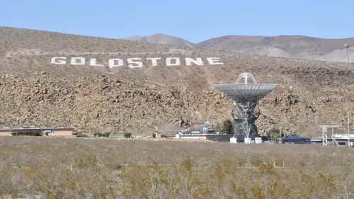 Superstructures SOS L'Antenne de la NASA