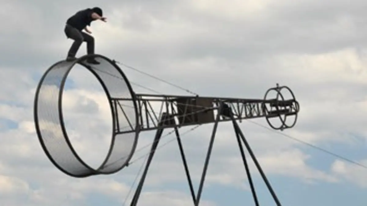 Sur le fil E03 La roue de la mort