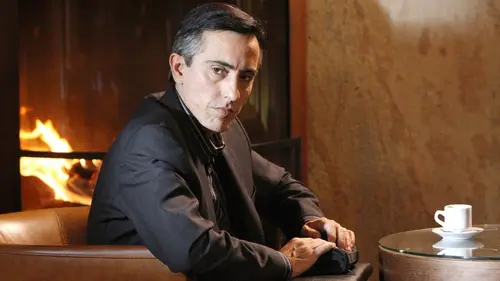 Sur le fil S02E01 Voyeur