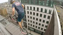 Sur les toits des villes