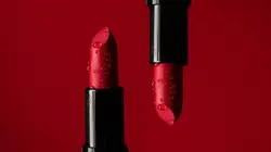Sur nos lèvres : Rouge un jour, rouge toujours ?