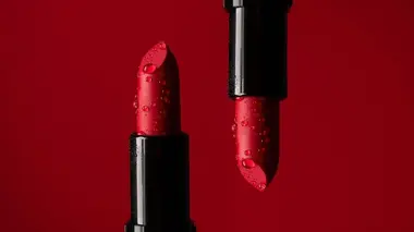 Sur nos lèvres - Rouge un jour, rouge toujours ?