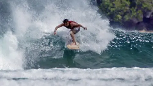 Surf Explore Philippines : au pays des typhons