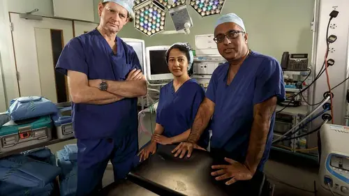 Casting Surgeons: At the Edge of Life S01E03 The Pioneers