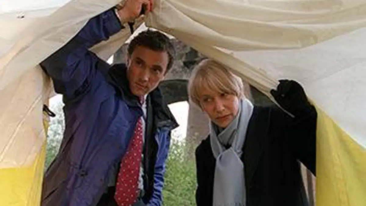 Suspect n°1 S06E01 Souvenirs assassins de Bosnie