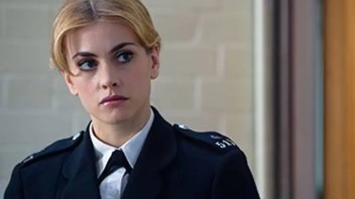 Suspect n°1 : Tennison S01E01 Funérailles