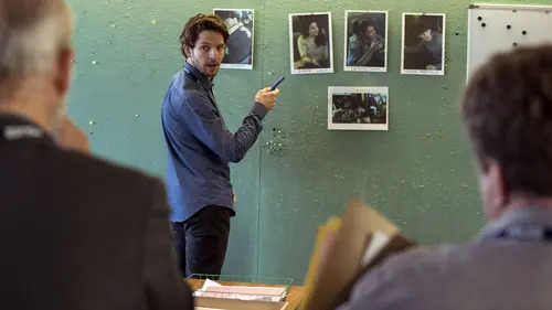 Suspects S04E01 AWOL