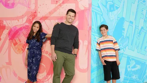 Sydney au Max S03E04 Trois Amigas et un Harry