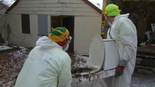 Tabou S09E07 Sale boulot