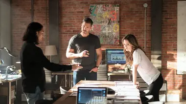 Take Two : Enquêtes en duo S01E01 La star et le privé