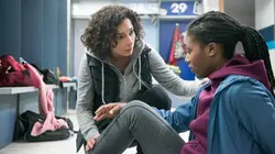 Tandem S02E10 Meurtre en Ovalie