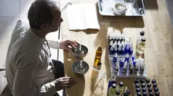 Tandem S03E02 Un parfum de mystère