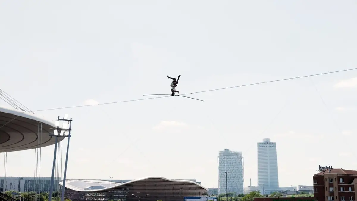 Tatiana funambule, des Cévennes au stade de France