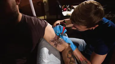 Tattoo Cover : Sauveurs de tatouages